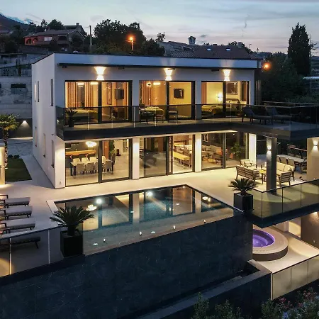 Three Elements Villas - Villa Titanium 빌라
