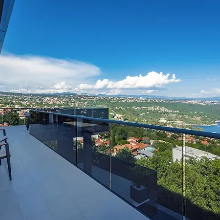 빌라 Three Elements Villas - Villa Titanium 오파티아