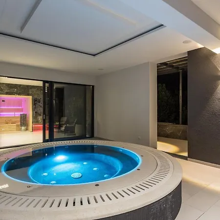 Three Elements Villas - Villa Titanium 빌라 *