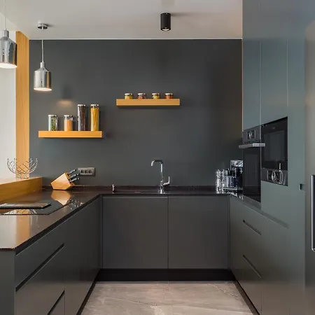 Three Elements Villas - Villa Titanium 빌라 오파티아
